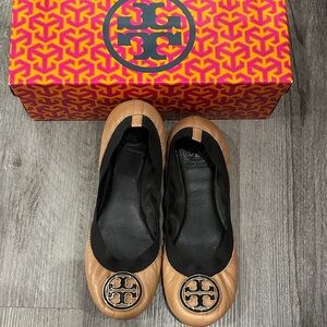 Tory Burch Beige Quilted Flats